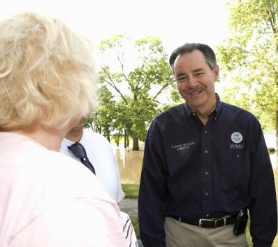 Waterloo, IA, June 13, 2008  -- FEMA Administrator R. David Paulison meets with some of the Waterloo, IA residents affected by  recent flooding.  ...