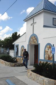 Immokalee, FL, September 13, 2008 -- FEMA Community Relations(CR) Specialist Vernon Andrews is attempting to contact the pastor of this church as ...
