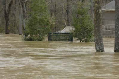 De Valls Bluff, AR, March 26, 2008 -- The White River continues to rise affecting homes along the river.  The flooding has been been hitting areas...