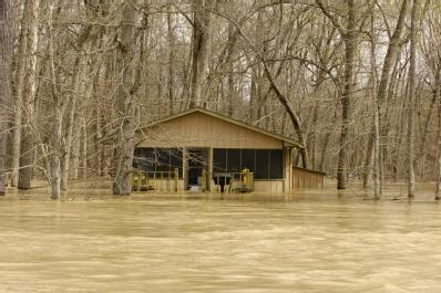 De Valls Bluff, AR, March 26, 2008 -- The White River continues to rise flooding homes along the river.  The flooding has been been hitting areas ...