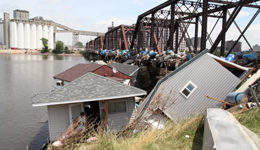 Cedar Rapids Bridge Debris
