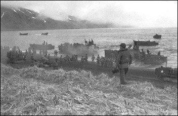 [Photo] Seventh Infantry Division troops landing at Massacre Bay, Attu, May 1943.