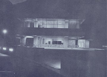 Dworshak Visitor Center, view at night