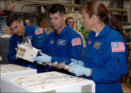 Army Lt. Col. Robert S. Kimbrough (center) trains for his upcoming space mission