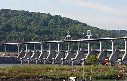 Big Dam Bridge atop Murray Lock and Dam on the Arkansas River