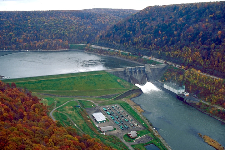 Aerial image of Kinzua Dam and Allegheny Reservoir