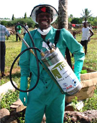 Photo of an IRS sprayer training in Zanzibar.