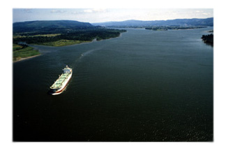 Aerial view of Columbia and Lower Willamette River project.