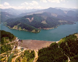 Aerial view of Hills Creek Dam and Reservoir