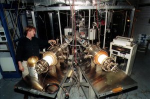 Polarized electron guns at Jefferson Lab