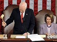 El vicepresidente Dick Cheney y la presidenta de la Cámara de Representantes, Nancy Pelosi (Foto AP).