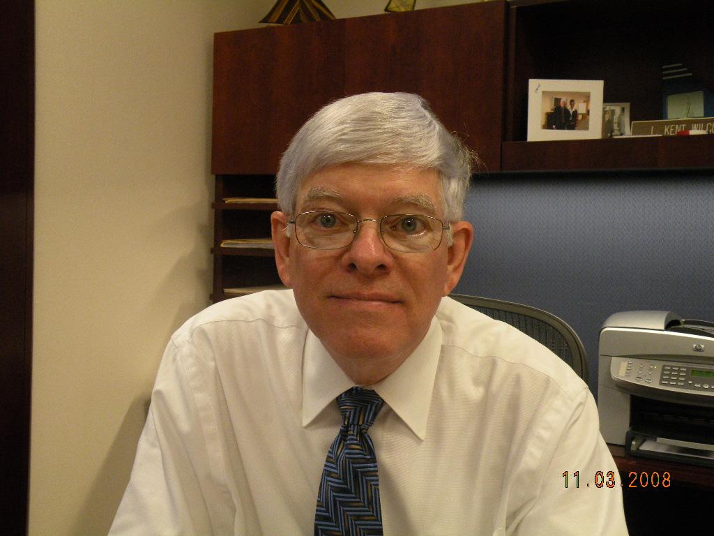 Kent L. Wilcox, Acting Regional Adminstrator, ACF RV Chicago