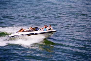 Photo of Boat on Perry Lake