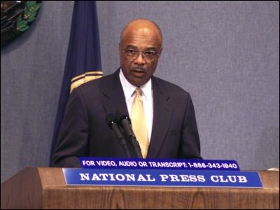 Secretary Rod Paige delivers 'Back To School Address' at the National Press Club.