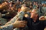 THANKING THE TROOPS - Click for high resolution Photo