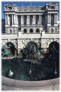 [Image of Neptune Fountain]