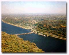 Aerial photo of Lock and Dam 8.