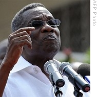 President-elect John Atta-Mills addresses party supporters shortly after being declared winner of the runoff presidential election in Accra, 03 Jan 2009