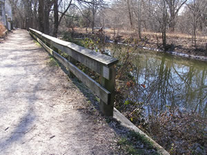 Photo: Delaware and Raritan Canal towpath