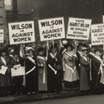 Suffragists Protest Woodrow Wilson