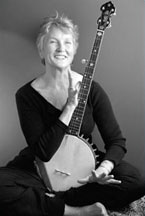 Photograph of Peggy Seeger by Irene Young.