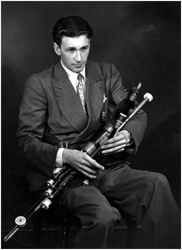 Seamus Ennis, Ireland, 1950s