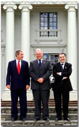 President George W. Bush poses with Swedish Prime Minister Groan Person and European Union Commission President Romano Prodi at Gunnebo Slot near Goteborg, Sweden on Wednesday June 14, 2001. WHITE HOUSE PHOTO BY PAUL MORSE