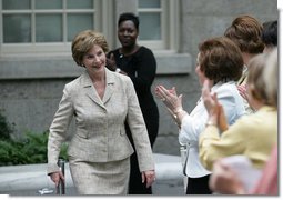 Mrs. Laura Bush is applauded following her address at a Smithsonian Institution luncheon Tuesday, May 27, 2008 in Washington, D.C., where Mrs. Bush was honored for her contributions to the arts in America. White House photo by Shealah Craighead
