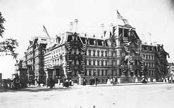 Photo of the War Department's North Wing, July 4, 1890. Library of Congress)