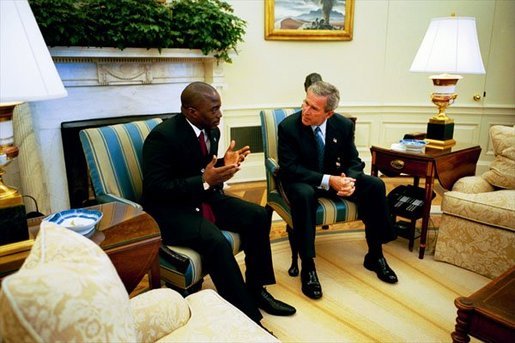 President George W. Bush meets with President Joseph Kabila of the Democratic Republic of the Congo in the Oval Office Wednesday, Nov. 5, 2003. The two leaders discussed a range of issues, including regional stability, trade and development, HIV/AIDS and the war on terrorism. White House photo by Paul Morse