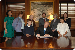 Secretary of the Interior Dirk Kempthorne today signed an order extending the authorization of Take Pride in America within the Department of the Interior through the year 2010.