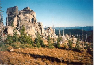 Picture of rugged rock outcroppings on a ridge