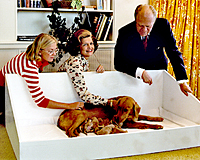 Susan, Mrs. Ford, and President Ford with Liberty and puppies