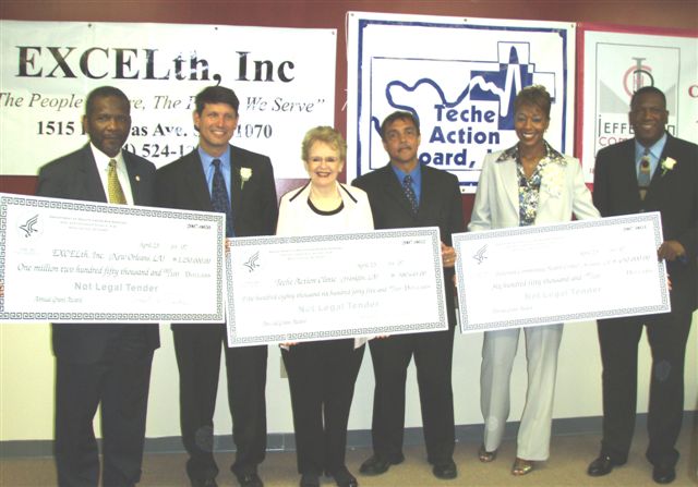 Pictured: Mike Andry, CEO of EXCELth, Inc.; Dr. Fred Cerise, Medical Director and State Health Officer, Louisiana Department of Health and Hospitals; HRSA Administrator Elizabeth M. Duke; Dr. Gary Wiltz, CEO of Teche Action Clinic; Carol Smith, CEO of Jefferson Community Health Centers, Inc.; and Jefferson Parish Councilman Byron Lee.