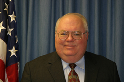 Photograph of Offshore Minerals Management Associate Director Chris Oynes