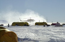 Helicopter lands at Beardmore Camp