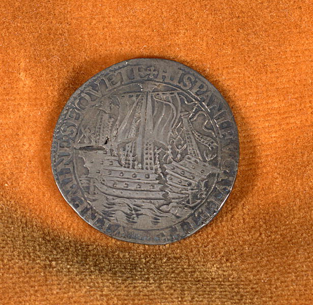 Image 3 of 6, Armada medals.