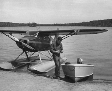 FWS Special Agent with float plane.