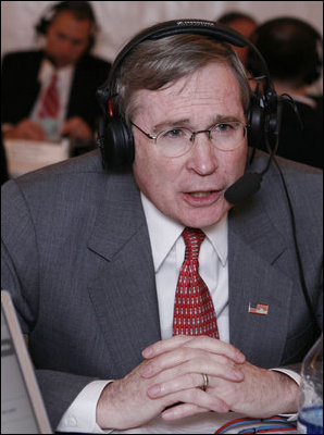 Stephen J. Hadley, Assistant to the President for National Security Affairs, participates in an interview with a radio journalist during the White House Radio Day Tuesday, Oct. 24, 2006.