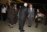 GATES ARRIVES IN JAPAN - Click for high resolution Photo