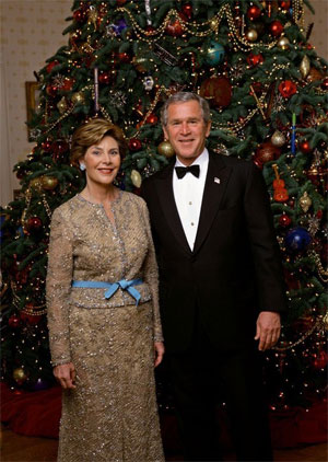 President Bush and First Lady Laura Bush, Christmas 2004