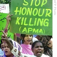 Women protest against honor killing in Pakistan (file photo)