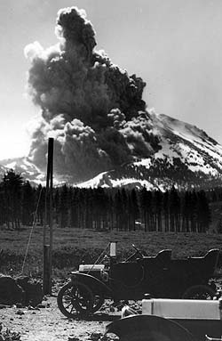 (NPS Photo) Lassen Peak erupting in 1914.