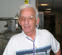 Ralph L. Isenburg, a medical photographer in NCI’s Laboratory of Pathology until his retirement in 2005, was buried with full military honors at Arlington National Cemetery.