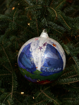 Vermont Senator Pat Leahy selected artist Maggie Neale to decorate the State's ornament for the 2008 White House Christmas Tree.