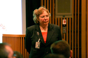 Distinguished Lecturer Horwitz fielded questions from the audience.