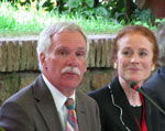 Photo of USDA Secretary Ed Schafer and USAID Administrator Henrietta Fore, June 3, 2008