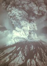 St. Helens main eruption, photo by Austin Post, USGS