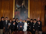 Students from Waiakea and Hilo High Schools meet with Rep. Abercrombie in the Rayburn Room of the U.S. Capitol.