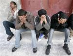 Palestinians mourn in Beit Lahiya in the northern Gaza Strip, after their relative was killed during Israel's offensive January 14, 2009.  REUTERS/Ismail Zaydah  